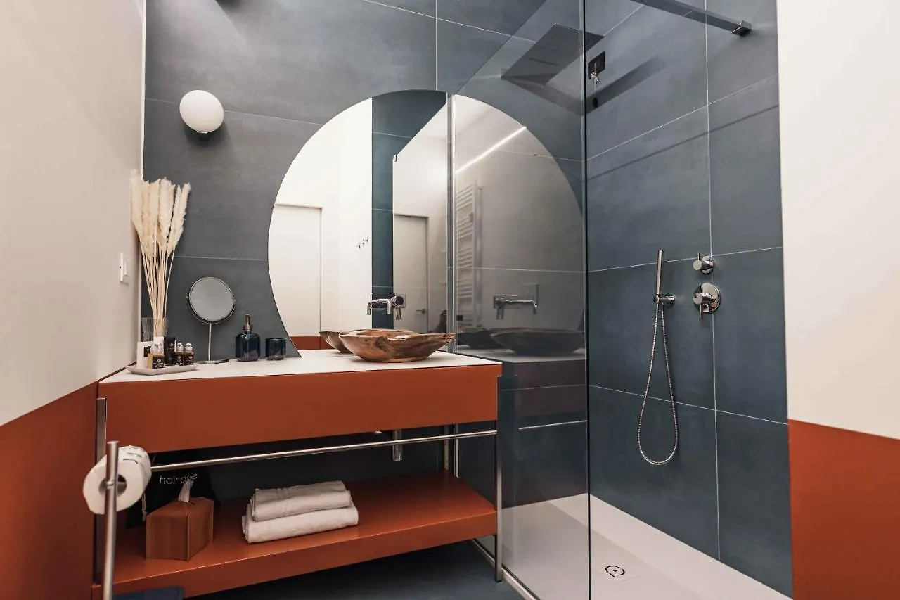 Gaby Lake Suites Como 0*,